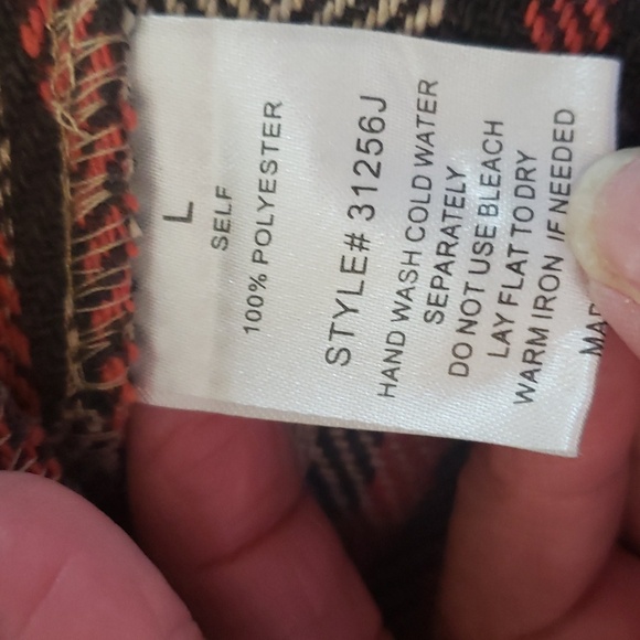 Beautiful fall colored shacket - Picture 4 of 4